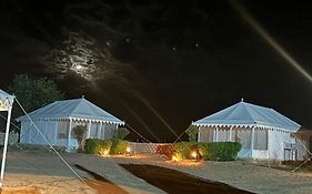 Sunny Desert Camp